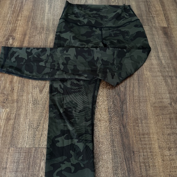 Lululemon Wunder Under High-Rise Leggings 6 • Incognito Camo Green • Luon - Picture 3 of 5